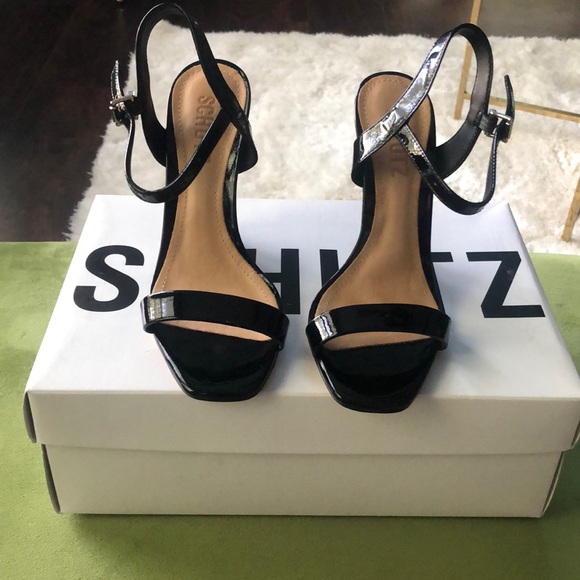 Size 5 schutz sandal - Picture 4 of 4